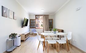 New Bright And Central Home With 2 Bedrooms